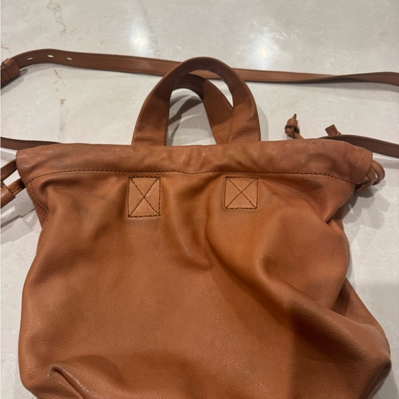 Camel Brown soft leather Madewell piazza crossbody bag purse 8x8 - Picture 3 of 8
